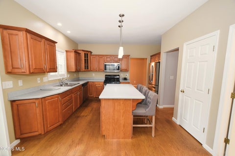 Tiny photo for 701 Whisperlake Rd RD, Holland, OH 43528 (MLS # 10013696)