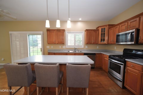 Tiny photo for 701 Whisperlake Rd RD, Holland, OH 43528 (MLS # 10013696)