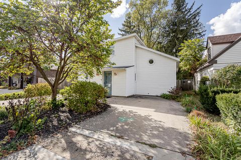 Tiny photo for 4737 Sadalia Road, Toledo, OH 43623 (MLS # 10000063)
