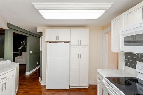 Tiny photo for 4737 Sadalia Road, Toledo, OH 43623 (MLS # 10000063)
