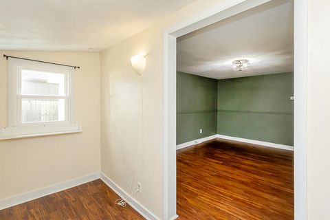 Tiny photo for 4737 Sadalia Road, Toledo, OH 43623 (MLS # 10000063)