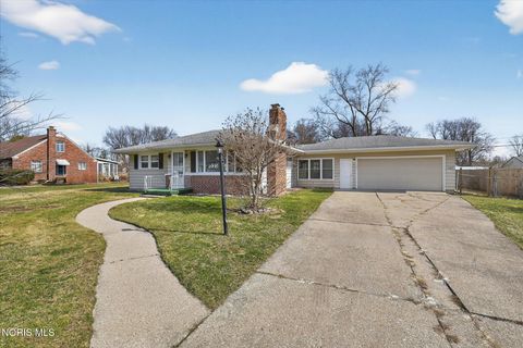 Tiny photo for 1225 Westgate Road, Toledo, OH 43615 (MLS # 10004833)