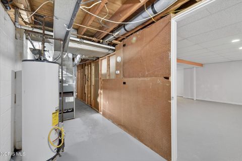 Tiny photo for 1225 Westgate Road, Toledo, OH 43615 (MLS # 10004833)