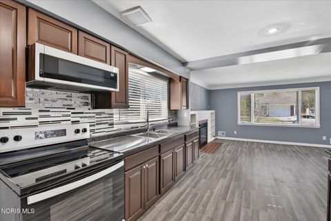 Tiny photo for 1225 Westgate Road, Toledo, OH 43615 (MLS # 10004833)