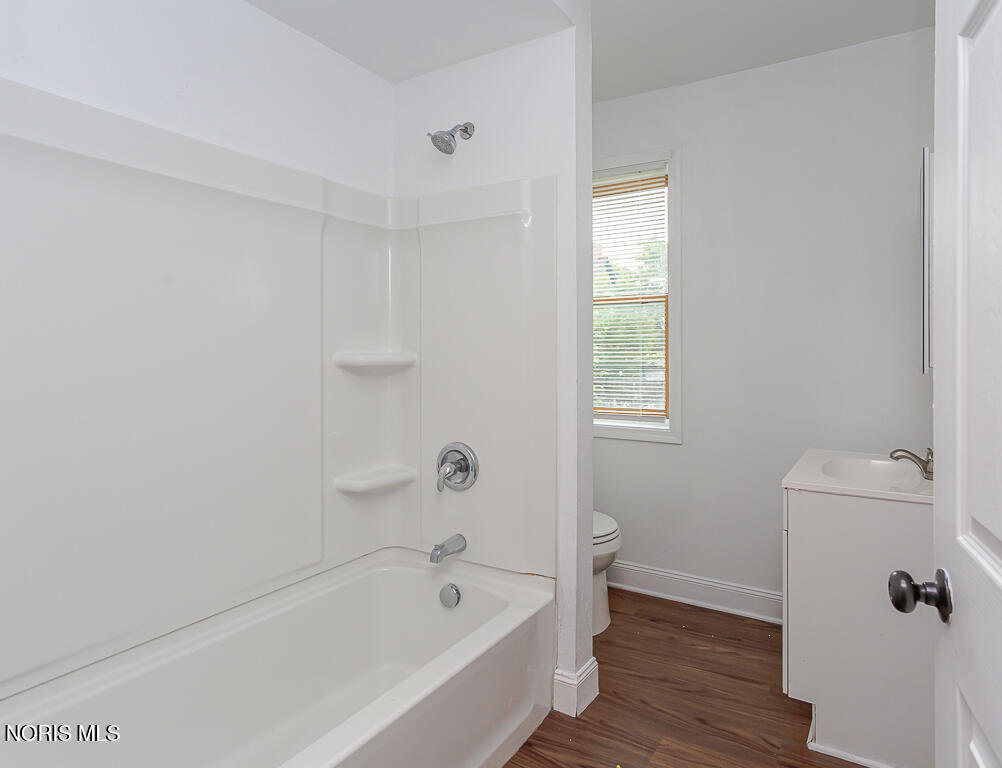 511 W Delaware Avenue