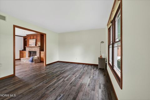 Tiny photo for 1212 Valley Bluff Drive, Perrysburg, OH 43551 (MLS # 10008110)