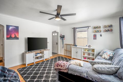 Tiny photo for 336 Conrad Avenue, Toledo, OH 43607 (MLS # 10003681)