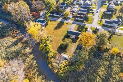 Tiny photo for 2207 E Harbor Drive, Toledo, OH 43611 (MLS # 10000709)