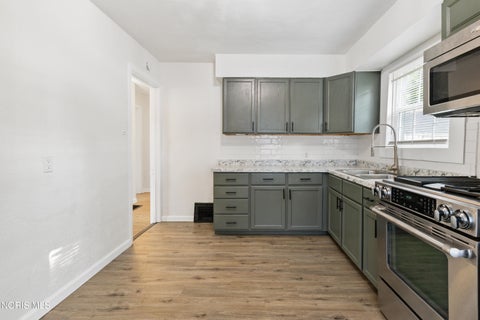 Tiny photo for 512 Clifton Boulevard, Toledo, OH 43607 (MLS # 10013290)