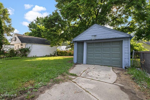 Tiny photo for 512 Clifton Boulevard, Toledo, OH 43607 (MLS # 10013290)