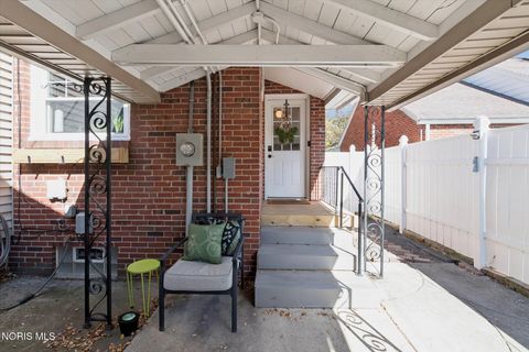 Tiny photo for 2757 Medford Drive, Toledo, OH 43614 (MLS # 10004564)