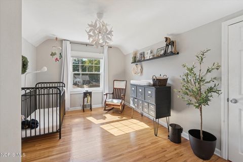 Tiny photo for 2757 Medford Drive, Toledo, OH 43614 (MLS # 10004564)