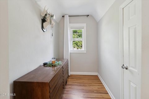 Tiny photo for 2757 Medford Drive, Toledo, OH 43614 (MLS # 10004564)