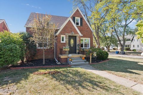 Tiny photo for 2757 Medford Drive, Toledo, OH 43614 (MLS # 10004564)