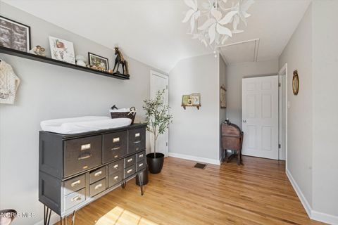 Tiny photo for 2757 Medford Drive, Toledo, OH 43614 (MLS # 10004564)