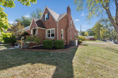 Tiny photo for 2757 Medford Drive, Toledo, OH 43614 (MLS # 10004564)