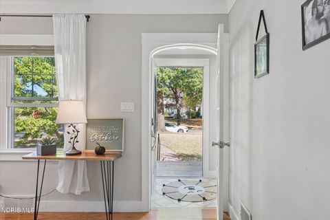 Tiny photo for 2757 Medford Drive, Toledo, OH 43614 (MLS # 10004564)