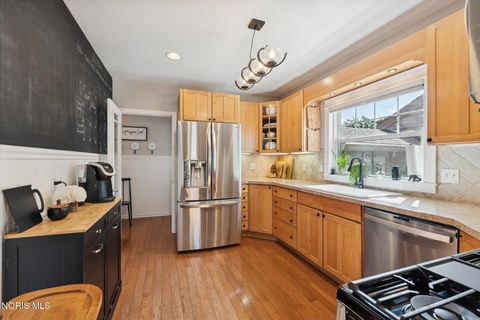 Tiny photo for 2757 Medford Drive, Toledo, OH 43614 (MLS # 10004564)