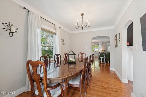 Tiny photo for 2757 Medford Drive, Toledo, OH 43614 (MLS # 10004564)