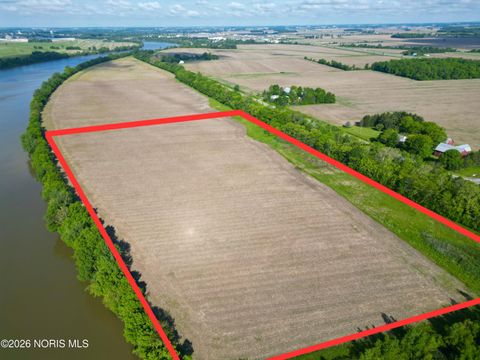 Photo of 0 County Rd 424, Napoleon, OH 43545 (MLS # 10002809)