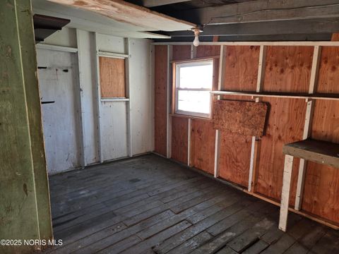 Tiny photo for 216 S Tarr Street, North Baltimore, OH 45872 (MLS # 10000533)