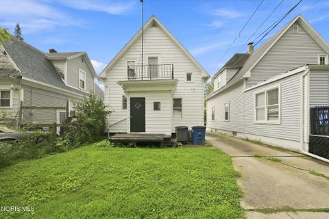 Tiny photo for 1129 Mason Street, Toledo, OH 43605 (MLS # 10012411)