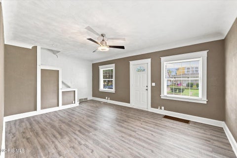 Tiny photo for 1129 Mason Street, Toledo, OH 43605 (MLS # 10012411)