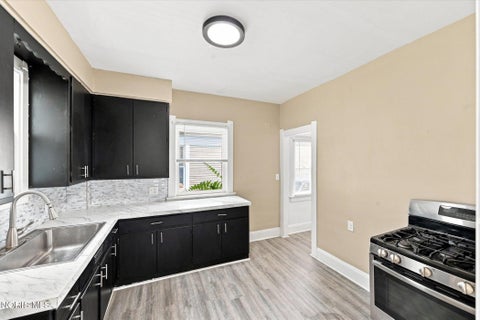 Tiny photo for 1129 Mason Street, Toledo, OH 43605 (MLS # 10012411)