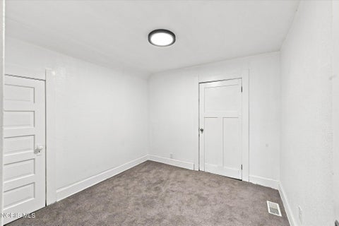 Tiny photo for 1129 Mason Street, Toledo, OH 43605 (MLS # 10012411)