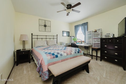 Tiny photo for 2301 Foxbury Lane, Findlay, OH 45840 (MLS # 10014204)