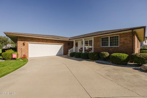 Condo For Sale - 2301 Foxbury Lane<br/> Findlay, OH 45840