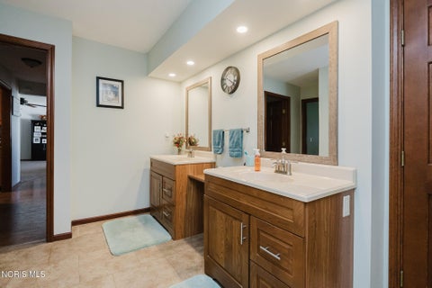 Tiny photo for 2301 Foxbury Lane, Findlay, OH 45840 (MLS # 10014204)