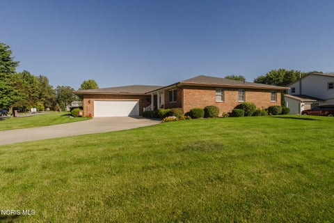 Tiny photo for 2301 Foxbury Lane, Findlay, OH 45840 (MLS # 10014204)