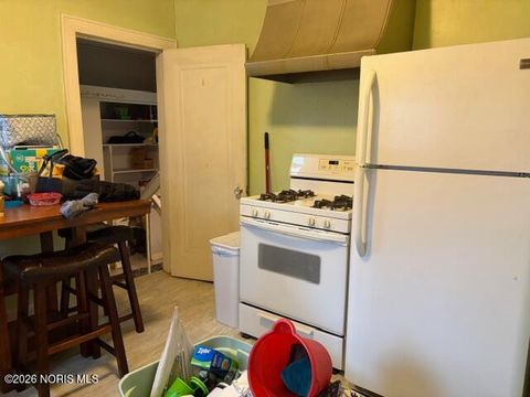 Tiny photo for 2003 Berdan Avenue, Toledo, OH 43613 (MLS # 10003231)