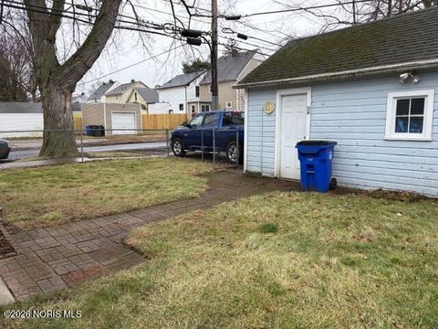 Tiny photo for 2003 Berdan Avenue, Toledo, OH 43613 (MLS # 10003231)