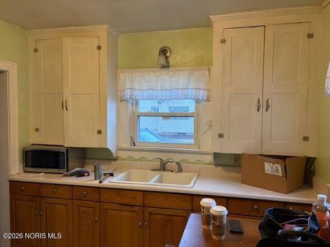 Tiny photo for 2003 Berdan Avenue, Toledo, OH 43613 (MLS # 10003231)