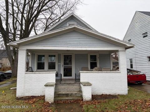 Photo of 2003 Berdan Avenue, Toledo, OH 43613 (MLS # 10003231)