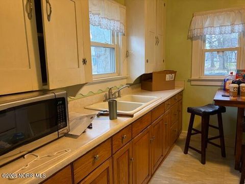 Tiny photo for 2003 Berdan Avenue, Toledo, OH 43613 (MLS # 10003231)