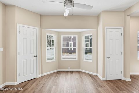 Tiny photo for 820 S Main Street, Fostoria, OH 44830 (MLS # 10002697)