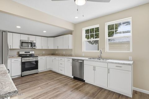 Tiny photo for 820 S Main Street, Fostoria, OH 44830 (MLS # 10002697)