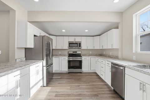 Tiny photo for 820 S Main Street, Fostoria, OH 44830 (MLS # 10002697)