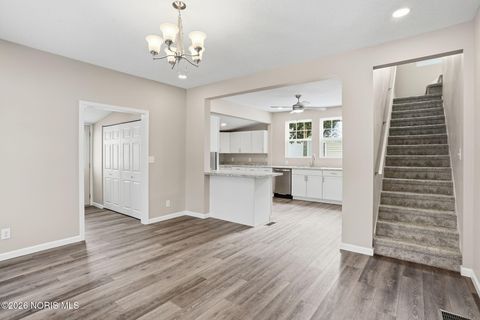 Tiny photo for 820 S Main Street, Fostoria, OH 44830 (MLS # 10002697)