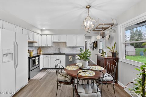 Tiny photo for 6637 Janel Lane, Maumee, OH 43537 (MLS # 10006393)