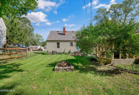 Tiny photo for 4527 Luann Avenue, Toledo, OH 43623 (MLS # 10014287)