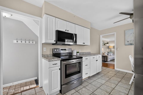 Tiny photo for 4527 Luann Avenue, Toledo, OH 43623 (MLS # 10014287)