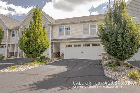 Photo of 4741 Lakeside Drive, Maumee, OH 43537 (MLS # 10014125)