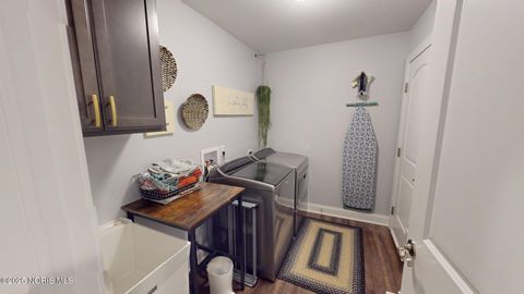 Tiny photo for 518 Hidden Village Lane, Holland, OH 43528 (MLS # 10001647)