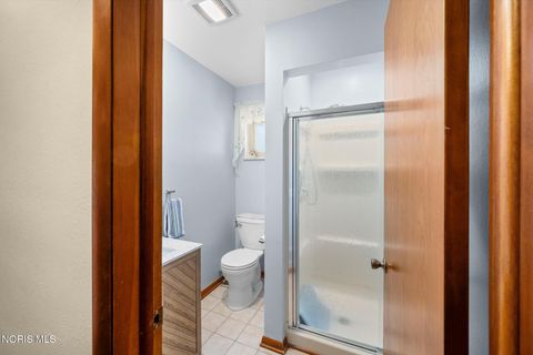 Tiny photo for 401 Meadow Lane, Walbridge, OH 43465 (MLS # 10006188)