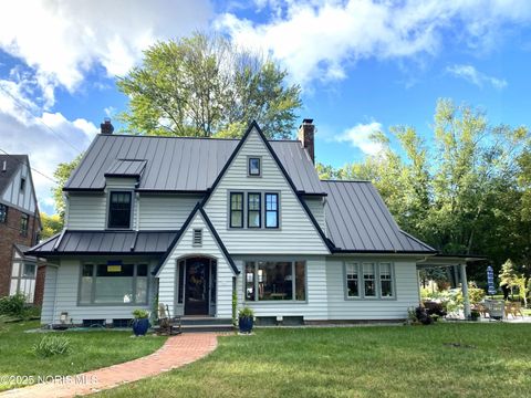 Photo of 2953 Darlington Road, Toledo, OH 43606 (MLS # 10001837)