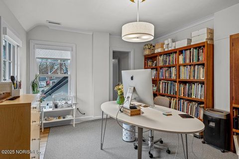 Tiny photo for 2953 Darlington Road, Toledo, OH 43606 (MLS # 10001837)